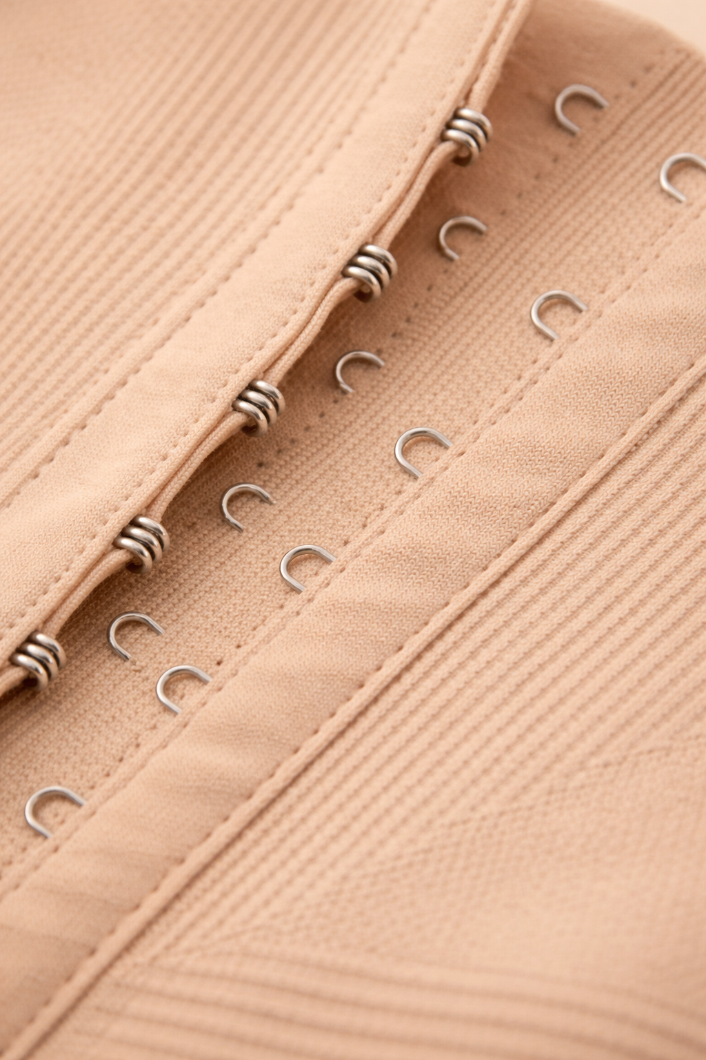 VIVI Silhouette™ High-Waist Shaping Short